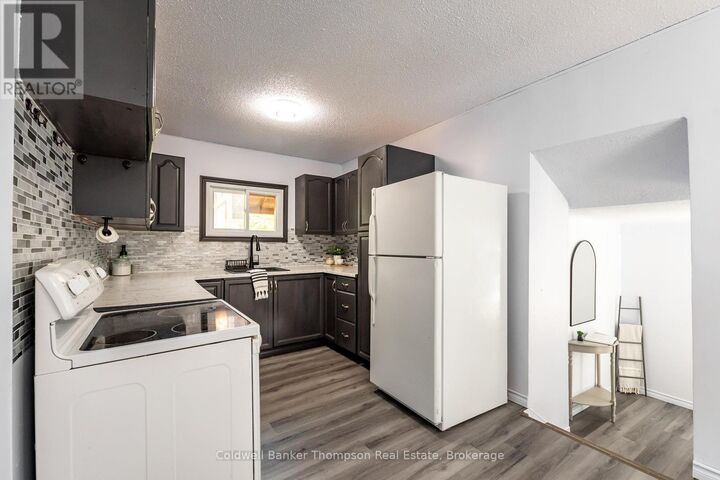 Property Photo:  1980 Lone Pine Drive  ON P0B 1L0 