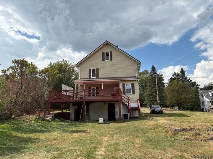 Property Photo:  1142 Forest Hills Drive  PA 15952