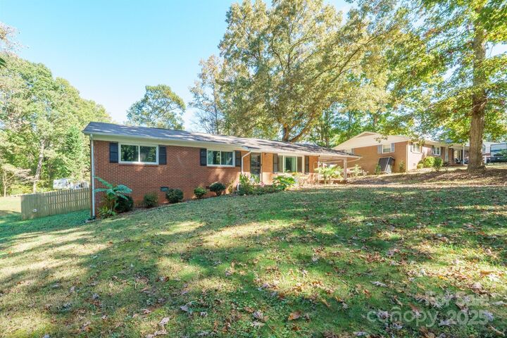 Property Photo:  3514 Merry Oaks Lane  NC 28034 