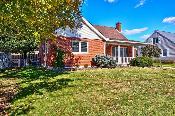 Property Photo:  301 Constance Place  OH 45030