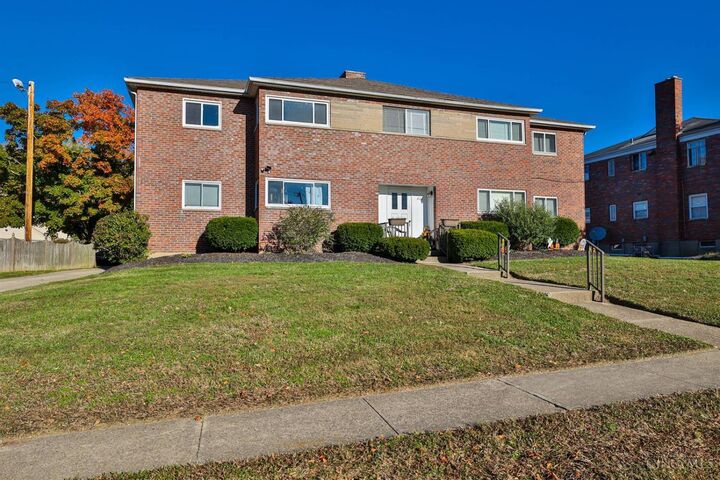 Property Photo: 82 N Brookwood Avenue OH 45013