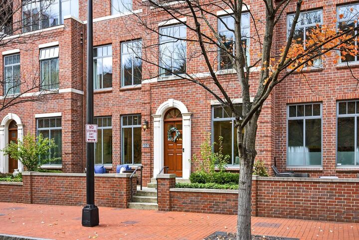 Property Photo:  250 Daniel Burnham Square  OH 43215