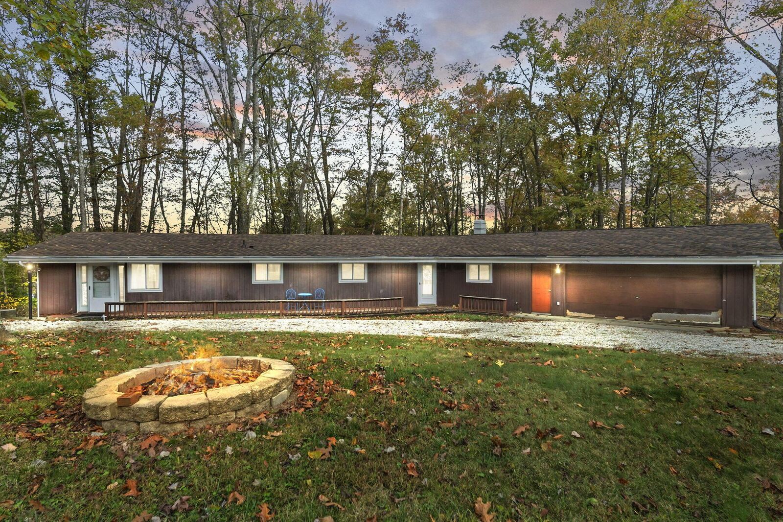 Property Photo:  849 Papago Lane  OH 43107