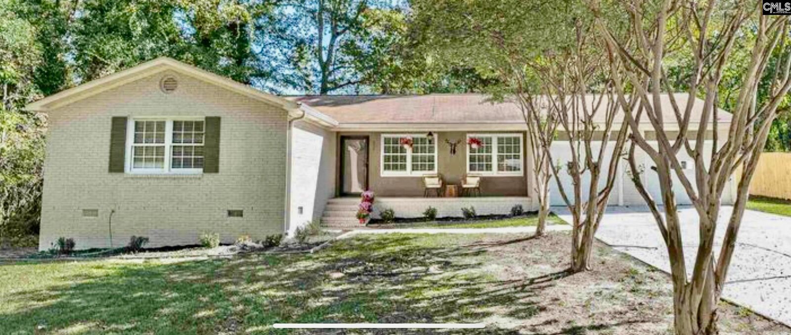 Property Photo:  256 Maple  SC 29073 