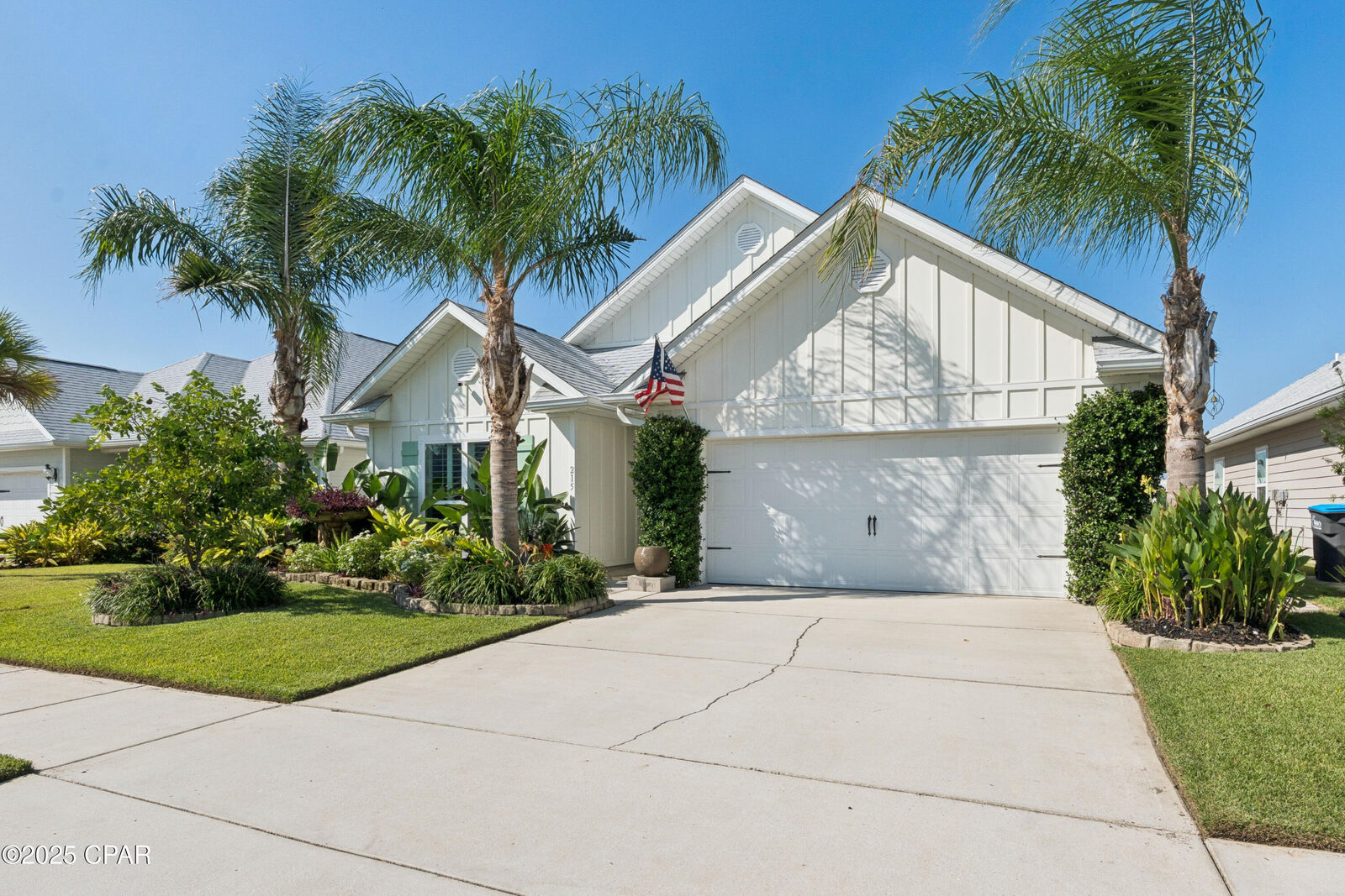 Property Photo: 215 Moonraker Circle FL 32407