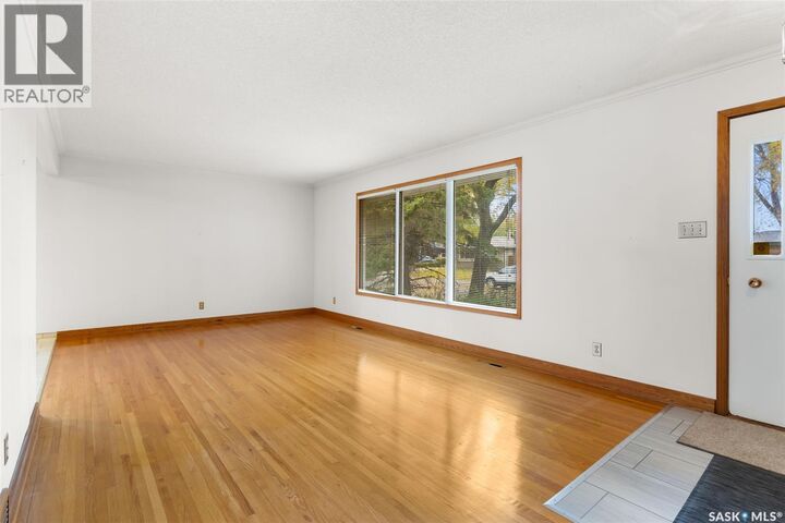 Property Photo:  3307 28th Avenue  SK S4S 2N1