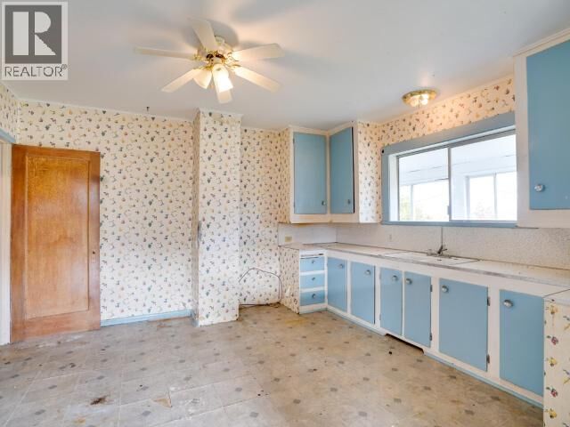 Property Photo:  5358 Earl Street  BC V0N 3K0 