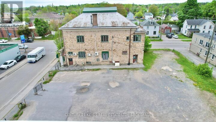 100 Garden Street  Gananoque ON K7G 1H9 photo