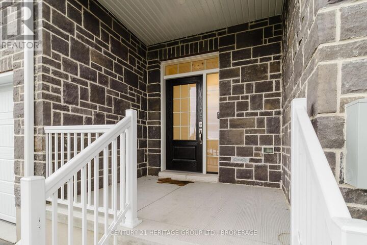 Property Photo:  1534 Scarlet Street  ON K7K 0H6