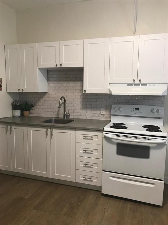 Photo de la propriété:  215 Spence Street  MB R3C 1Y5