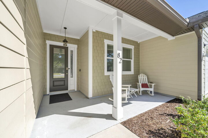 Property Photo:  82 Amadeus Avenue  FL 32439 