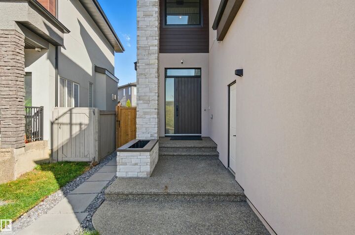 Property Photo:  3167 Cameron Heights Way NW  AB T6M 0S5 