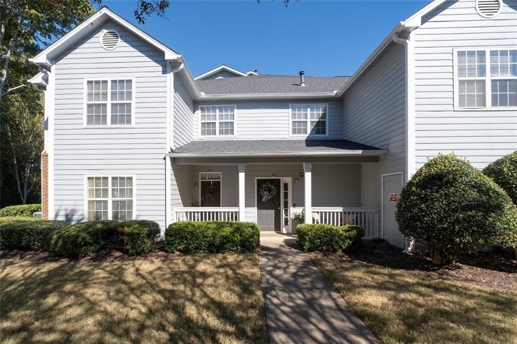 Property Photo:  1303 Vinings Forest Lane SE  GA 30080