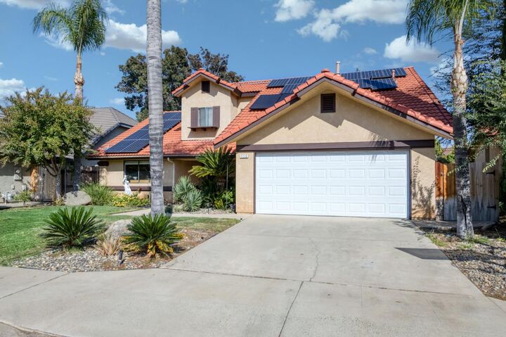 Property Photo:  2210 E Jon Drive  CA 93720