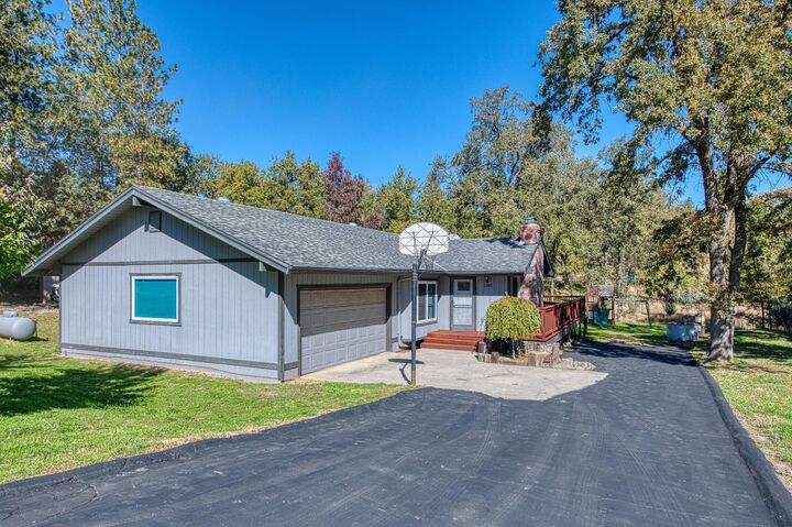 33988 Shaver Springs Road  Auberry CA 93602 photo