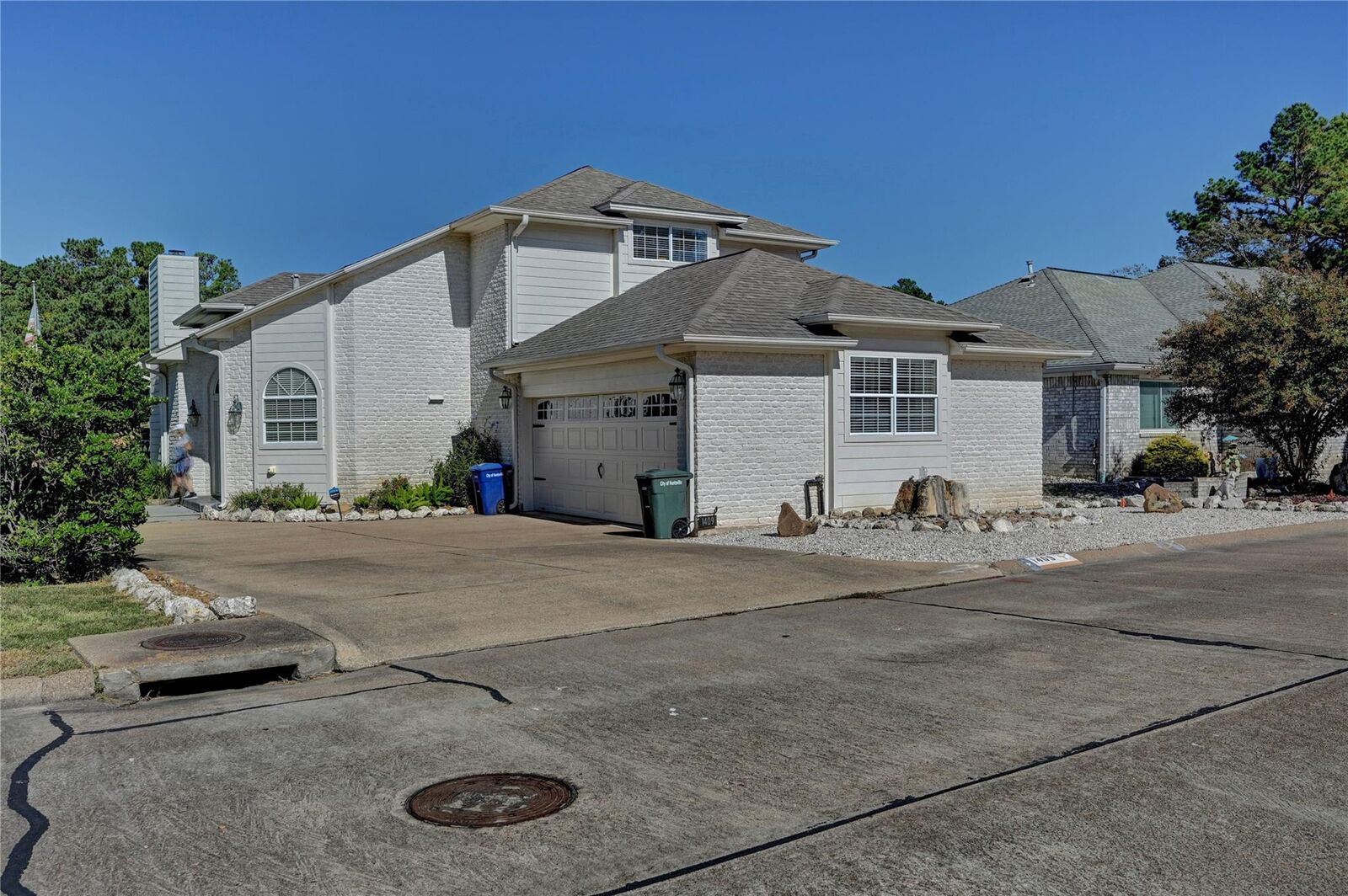 Property Photo:  1409 W Lake Shores Circle N  TX 77340 