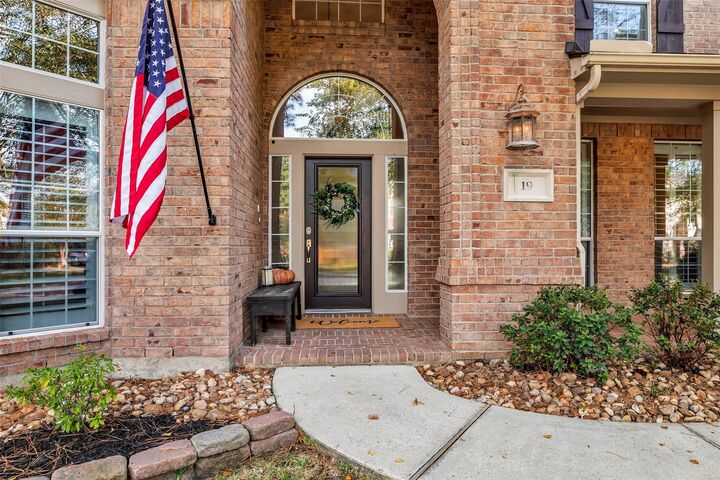Property Photo: 19 Wildever Place TX 77382