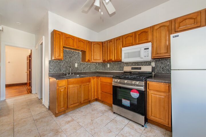 Property Photo:  46 Spruce St 2  NJ 07306