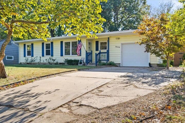 Property Photo:  9520 Grandview Street  KS 66212