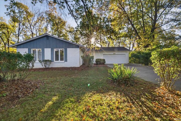 1529 E Dunstan Drive  Bloomington IN 47401 photo