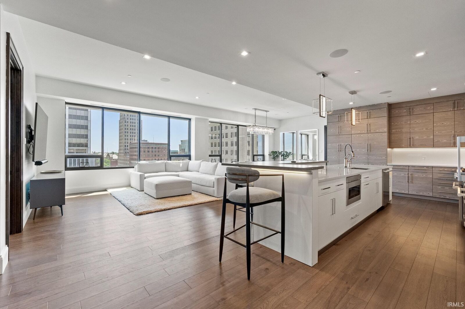 Property Photo:  202 W Berry Street 730  IN 46802