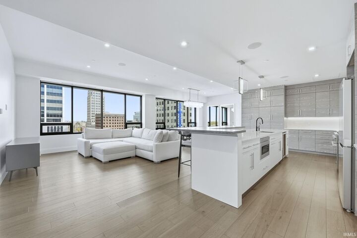 202 W Berry Street 730  Fort Wayne IN 46802 photo