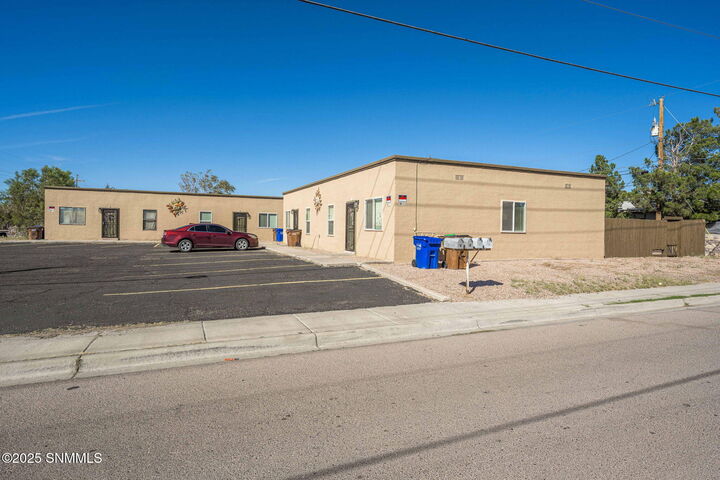 Property Photo:  1201 E Griggs Avenue  NM 88001 