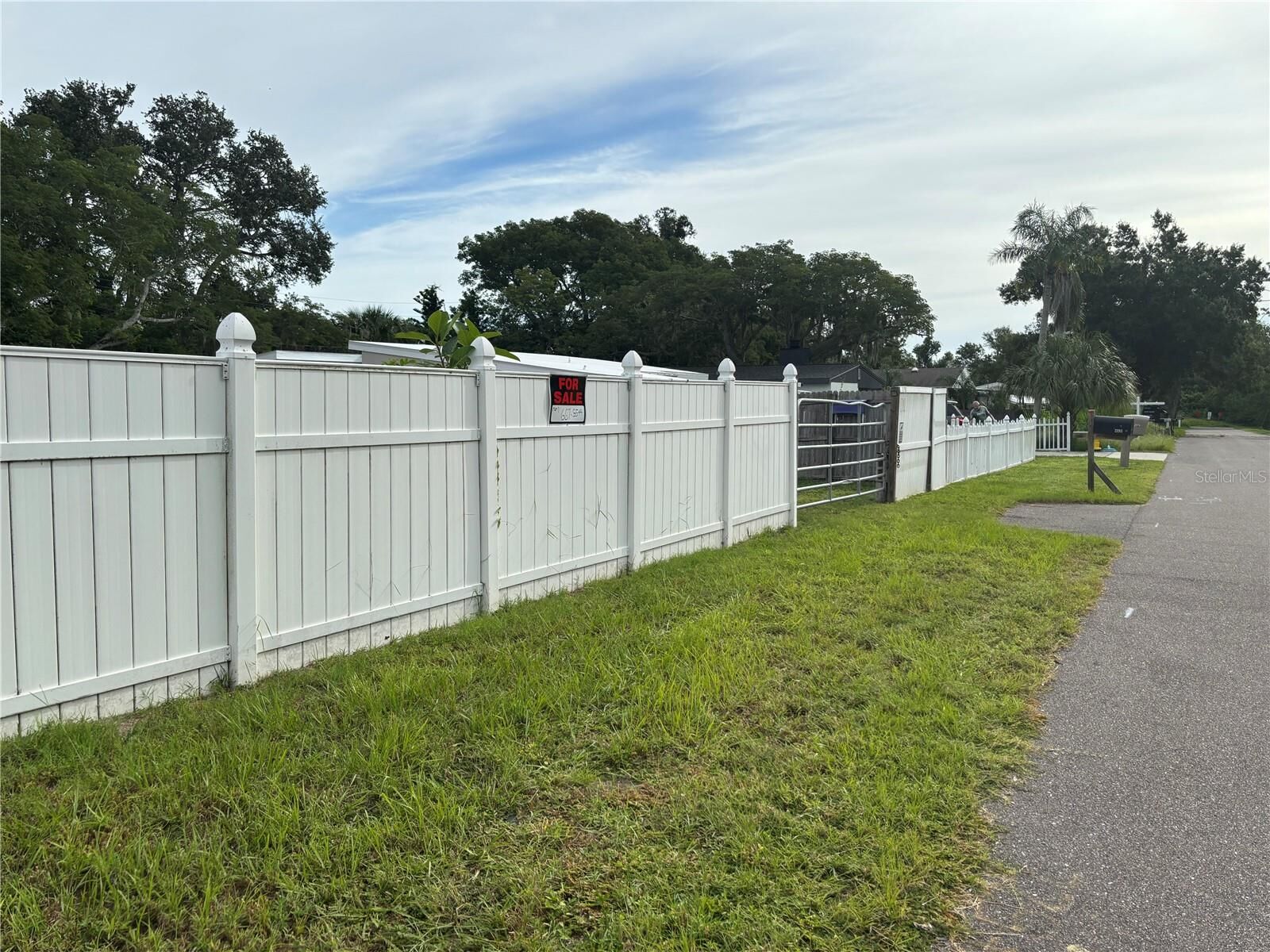 Property Photo: 2193 20th Avenue SW FL 33774