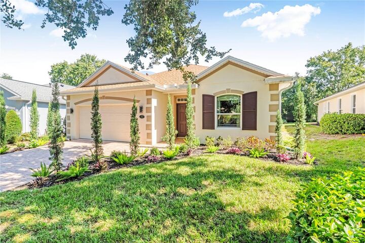 Property Photo:  123 Avenham Drive  FL 32724 