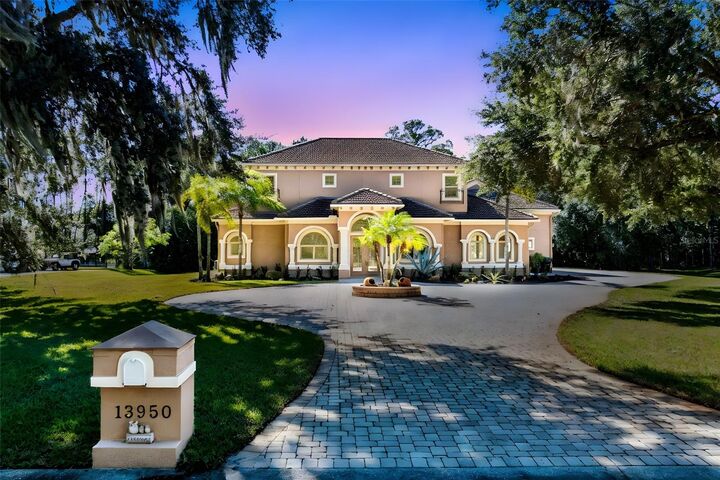 Property Photo:  13950 Smokerise Court  FL 32832