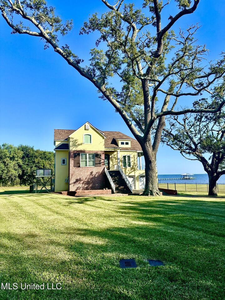 Property Photo: 1304 Ladnier Road MS 39553