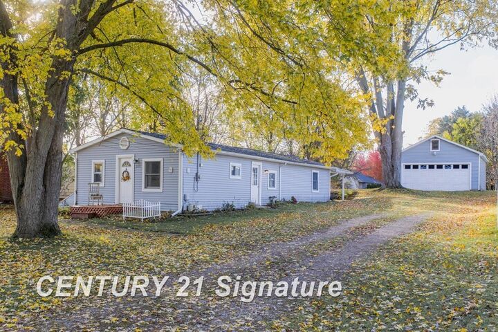 Property Photo:  309 Arthur Street  MI 48433