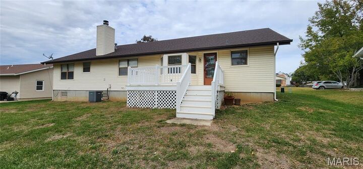 Property Photo:  2741 Penbrooke  MO 63301