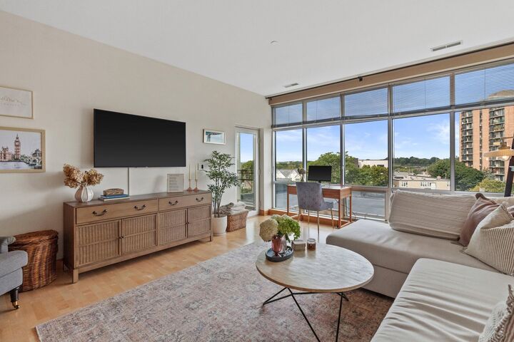 Property Photo: 1550 E Royall Pl 505 WI 53202