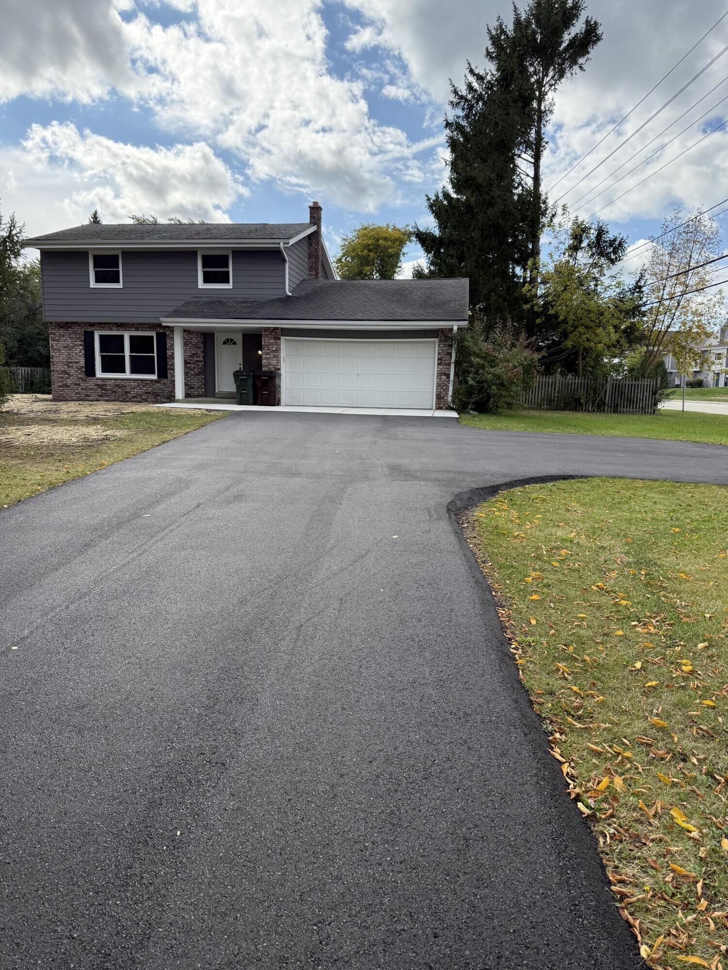 Property Photo:  439 W Mall Rd  WI 53217 