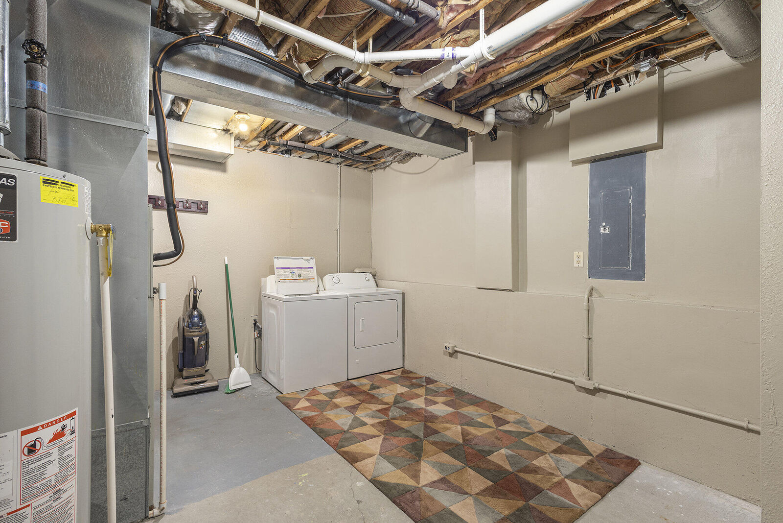 Property Photo:  1431 W Lakewood Boulevard  MI 49424