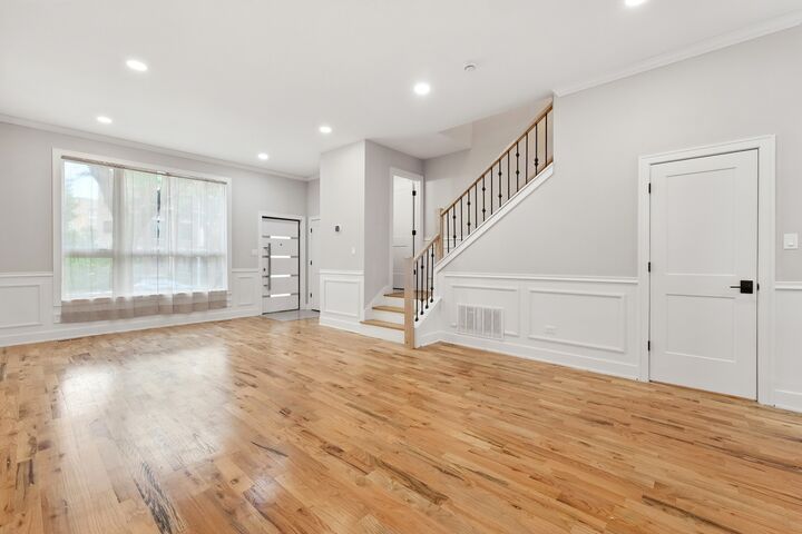 Property Photo:  5032 S Michigan Avenue  IL 60615