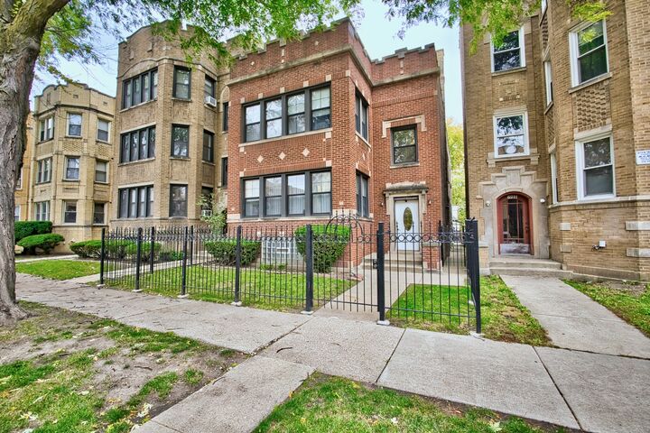 6215 N Talman Avenue  Chicago IL 60659 photo