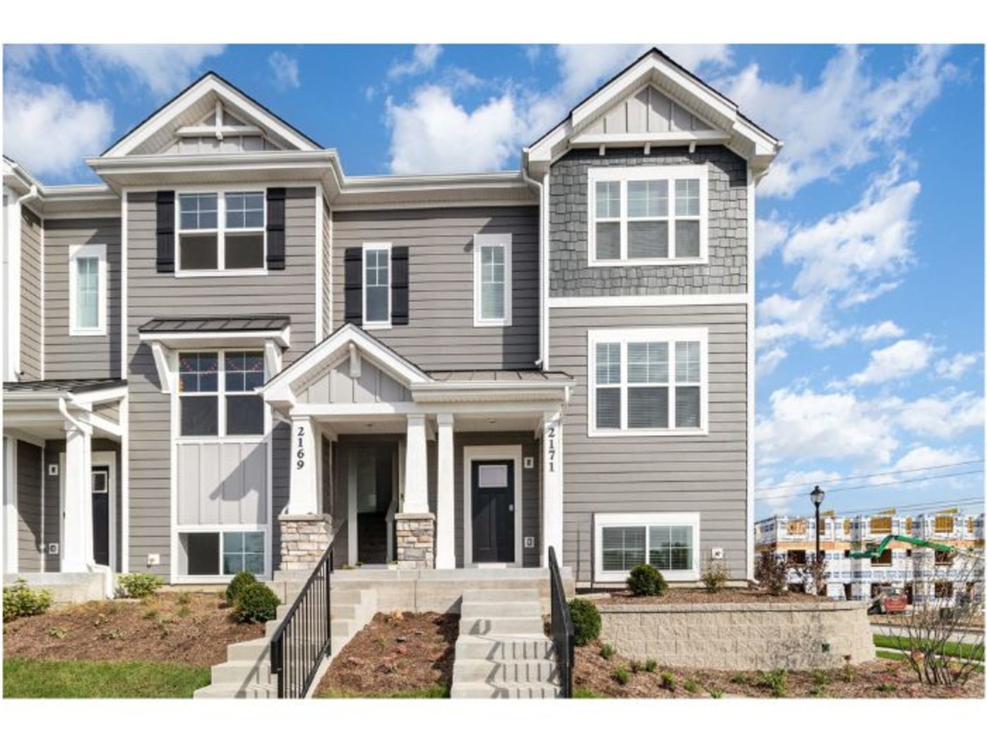 Property Photo: 2171 Yellowstone Boulevard 2171 IL 60060