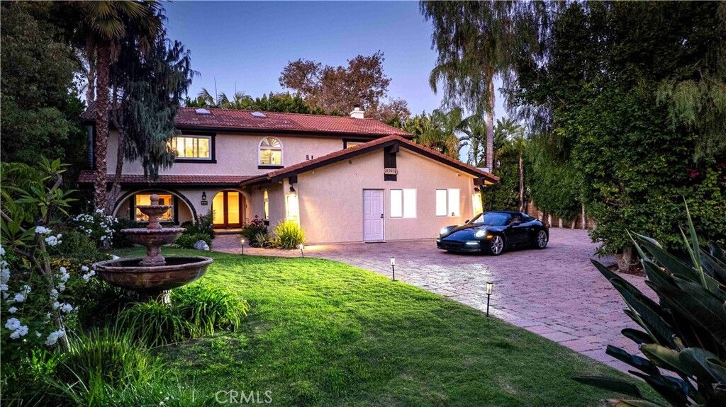 Property Photo:  21301 Bermuda  CA 91311