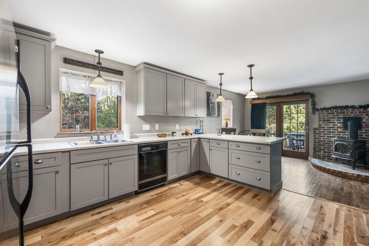 Property Photo:  742 River Road  ME 04093 