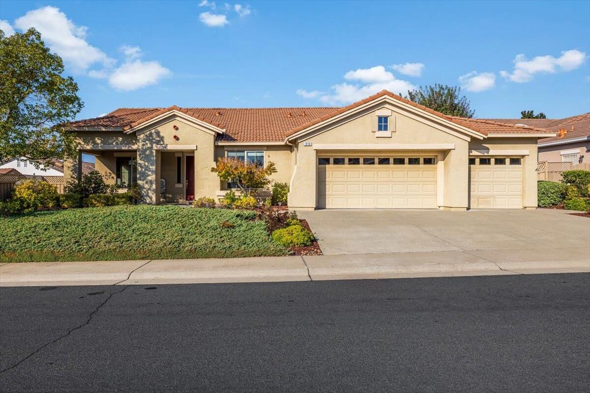 Property Photo:  1816 Barn Valley Lane  CA 95648 