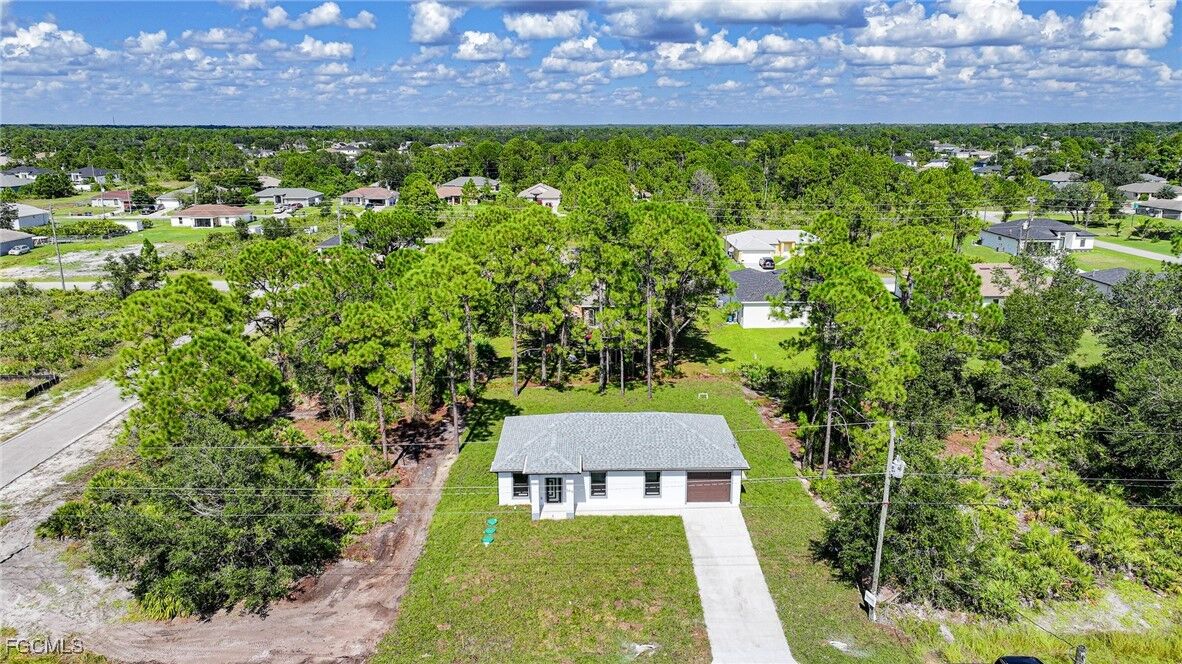 Property Photo:  2618 41st Street W  FL 33971 