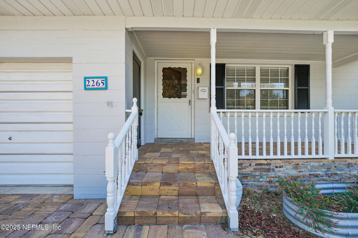 Property Photo: 2265 Barlad Drive FL 32210