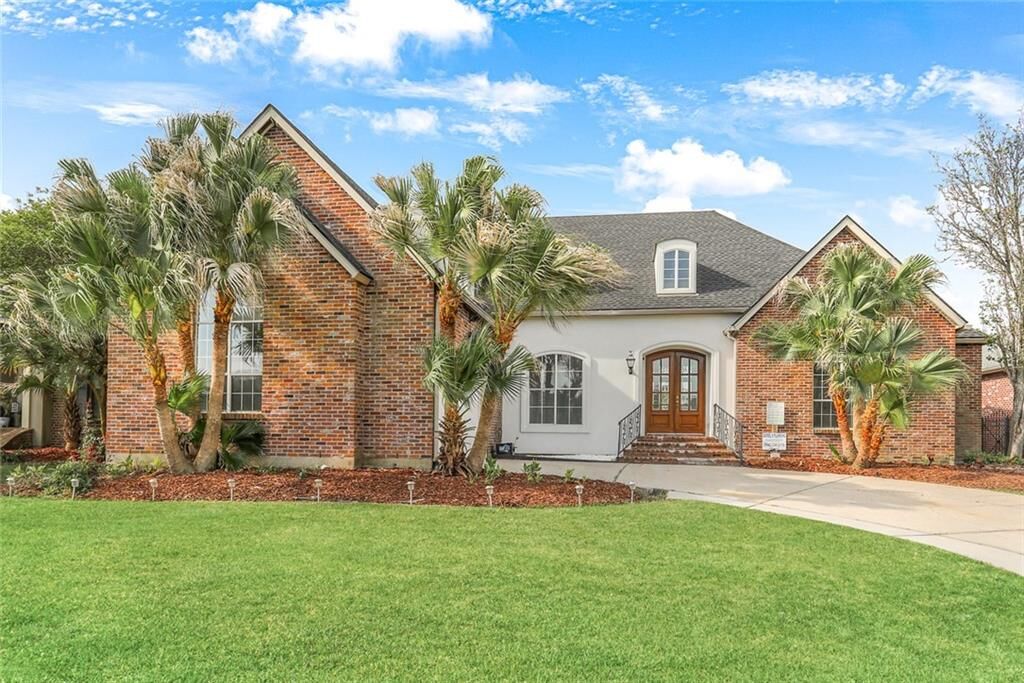 Property Photo: 242 Spinnaker Drive LA 70458