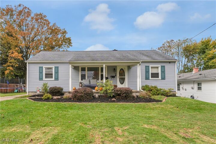 42 N Navarre Avenue  Youngstown OH 44515 photo