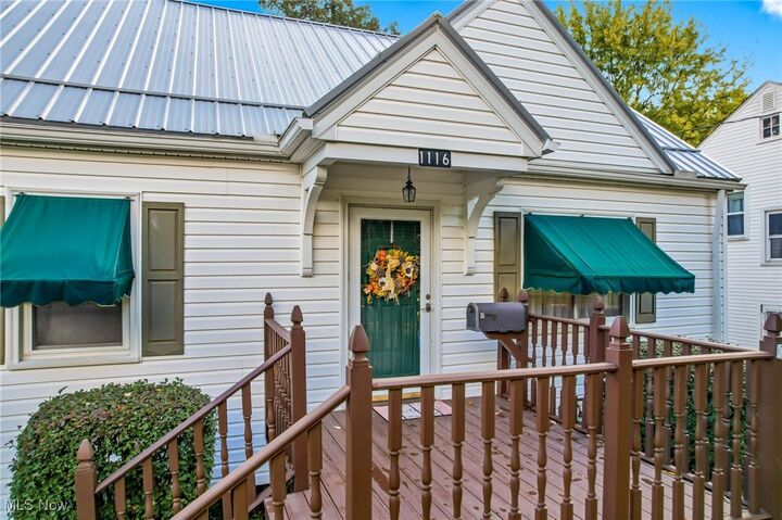 Property Photo:  1116 Buckeye Avenue  OH 44460