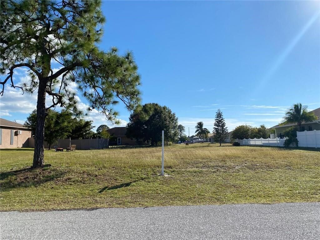Property Photo:  1932 NW 20th Ter  FL 33993 
