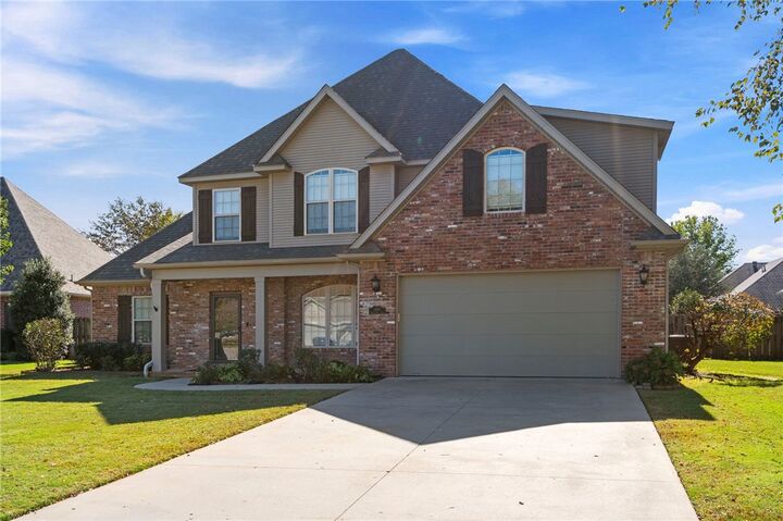 Property Photo: 4311 W Coneflower Place AR 72704