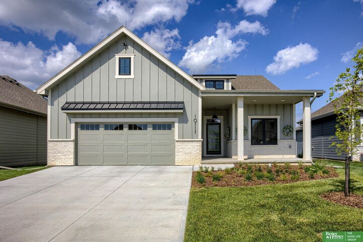 Property Photo: 10717 S 126th Court NE 68138